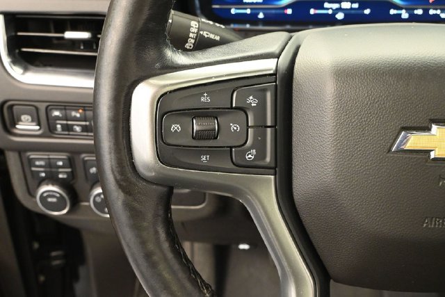Used 2022 Chevrolet Suburban LT w/ Luxury Package AWD/4WD image 22