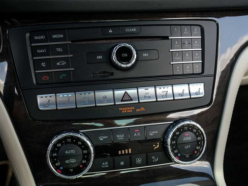 Used 2017 Mercedes-Benz SL 450 image 27