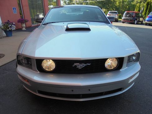 Used 2009 Ford Mustang GT RWD image 30