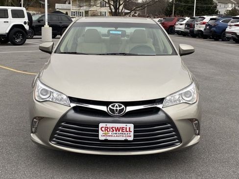 Used 2015 Toyota Camry XLE image 8