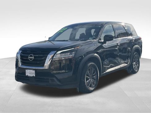Certified 2022 Nissan Pathfinder S image 2