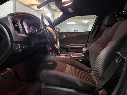 Used 2023 Dodge Charger SXT RWD image 10