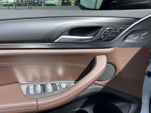 Used 2022 BMW X4 M40i w/ Premium Package image 25