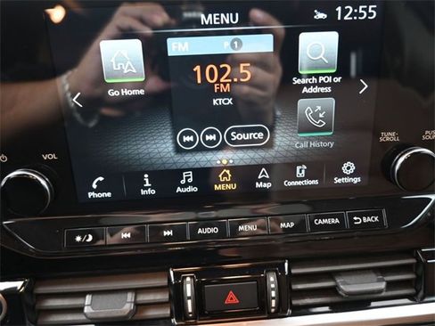 Used 2023 Nissan Pathfinder Platinum image 32