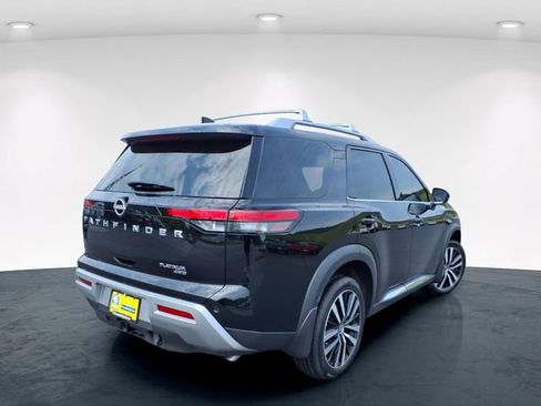 Used 2025 Nissan Pathfinder Platinum w/ Cargo Package AWD/4WD image 8