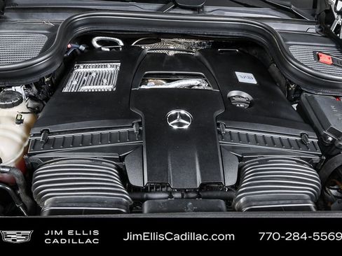 Used 2024 Mercedes-Benz GLS 580 4MATIC image 39