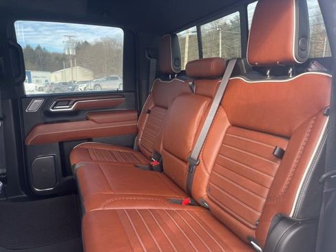 Used 2024 GMC Sierra 3500 Denali Ultimate image 10