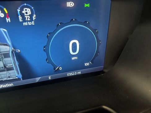 Used 2024 Ford F250 Lariat w/ Chrome Package image 38