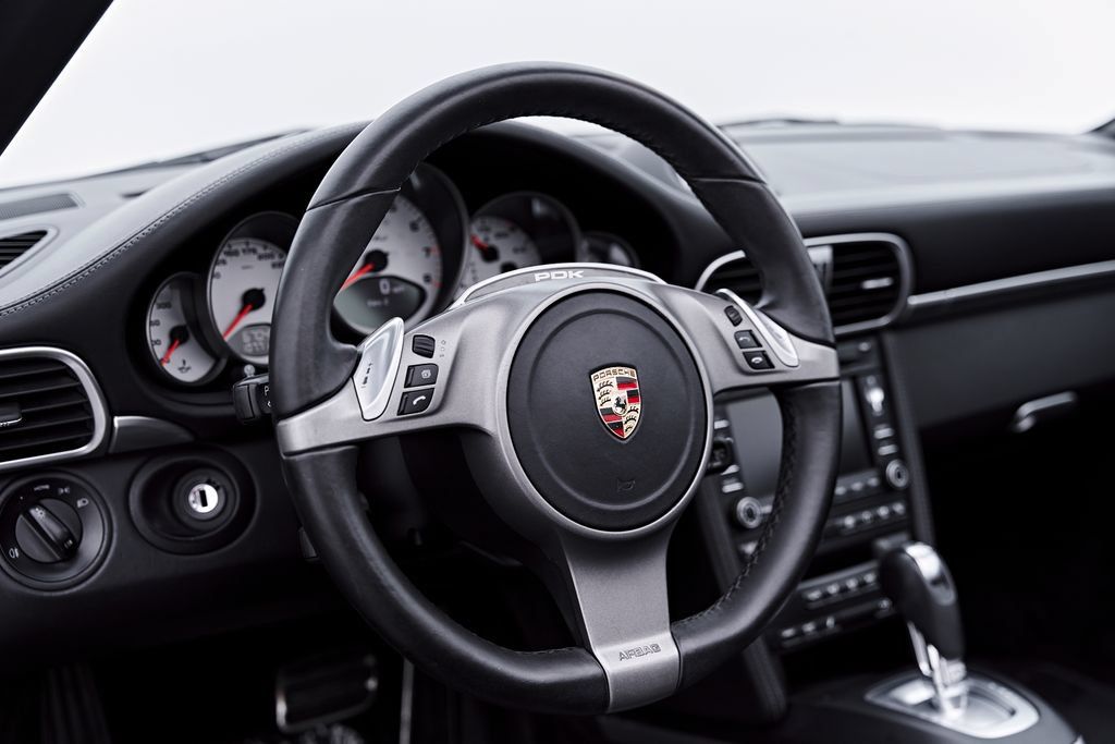 Used 2010 Porsche 911 Turbo AWD/4WD image 48