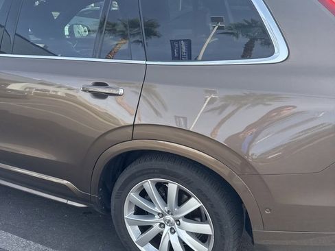 Used 2017 Volvo XC90 T6 Momentum w/ Vision Package image 2