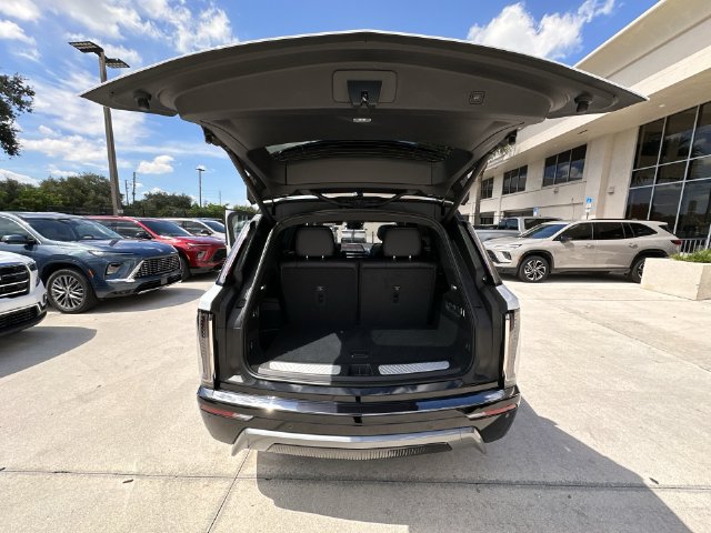 Certified 2026 Cadillac Vistiq Sport AWD/4WD image 33