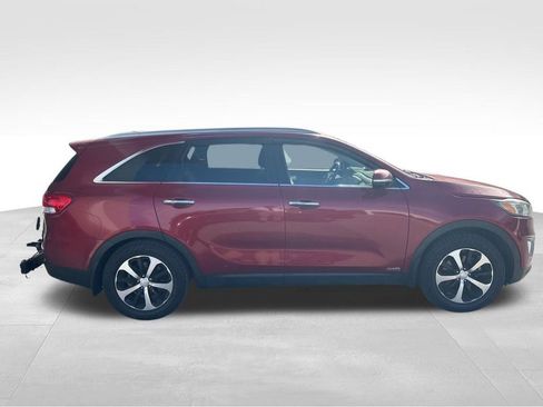 Used 2016 Kia Sorento EX image 5
