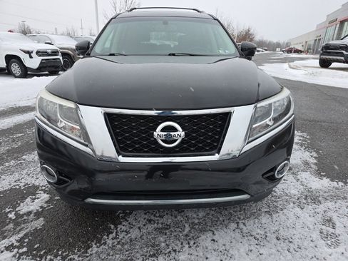 Used 2015 Nissan Pathfinder Platinum image 2