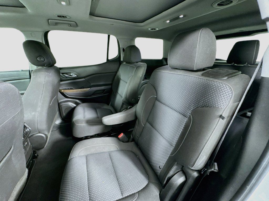 Used 2023 GMC Acadia SLE w/ Driver Convenience Package FWD image 26