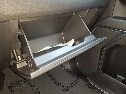 Used 2023 GMC Sierra 1500 SLE image 24