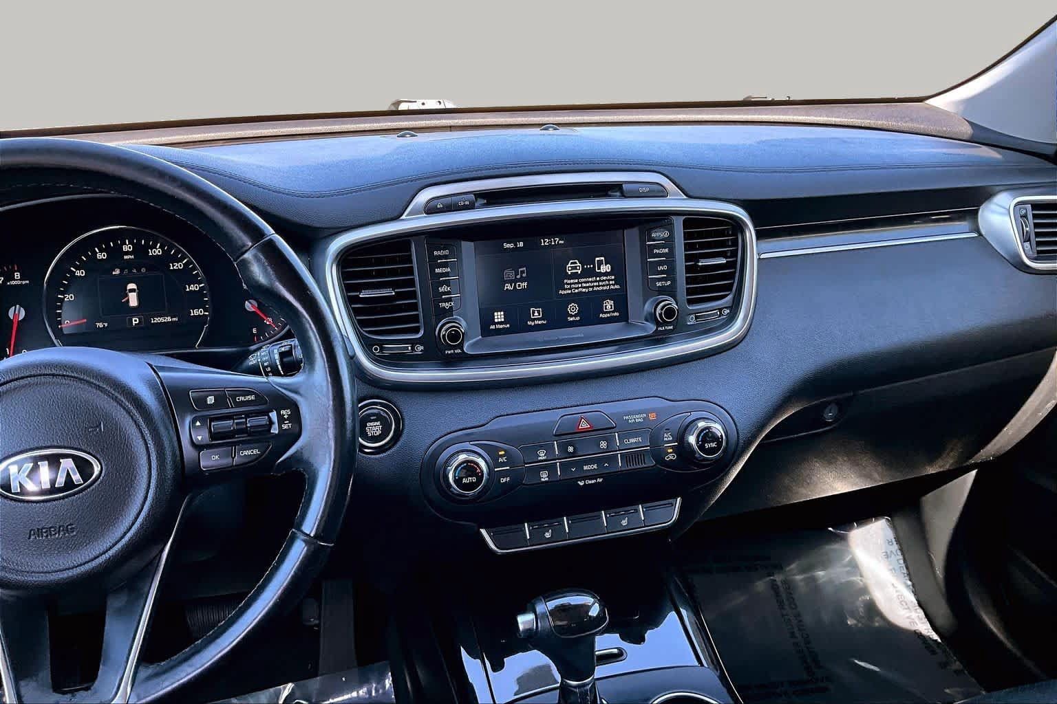 Used 2017 Kia Sorento EX FWD image 6