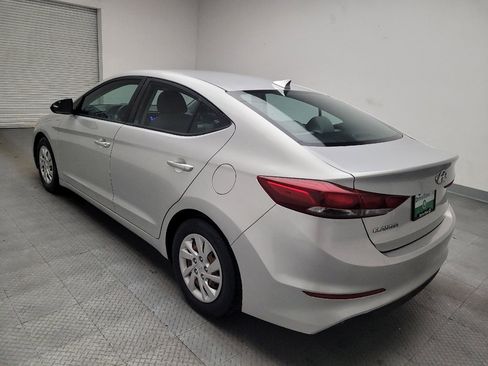 Used 2017 Hyundai Elantra SE image 5