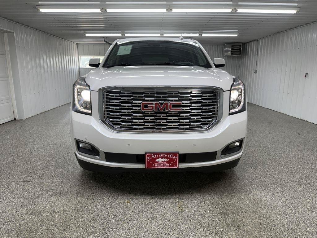 Used 2018 GMC Yukon XL Denali w/ Open Road Package AWD/4WD image 2