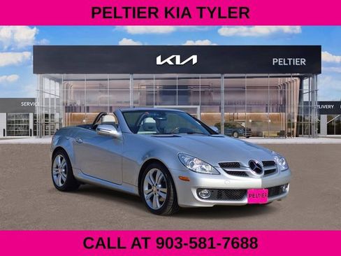 Used 2010 Mercedes-Benz SLK 300 image 1