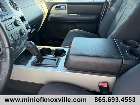 Used 2017 Ford Expedition XLT RWD image 12