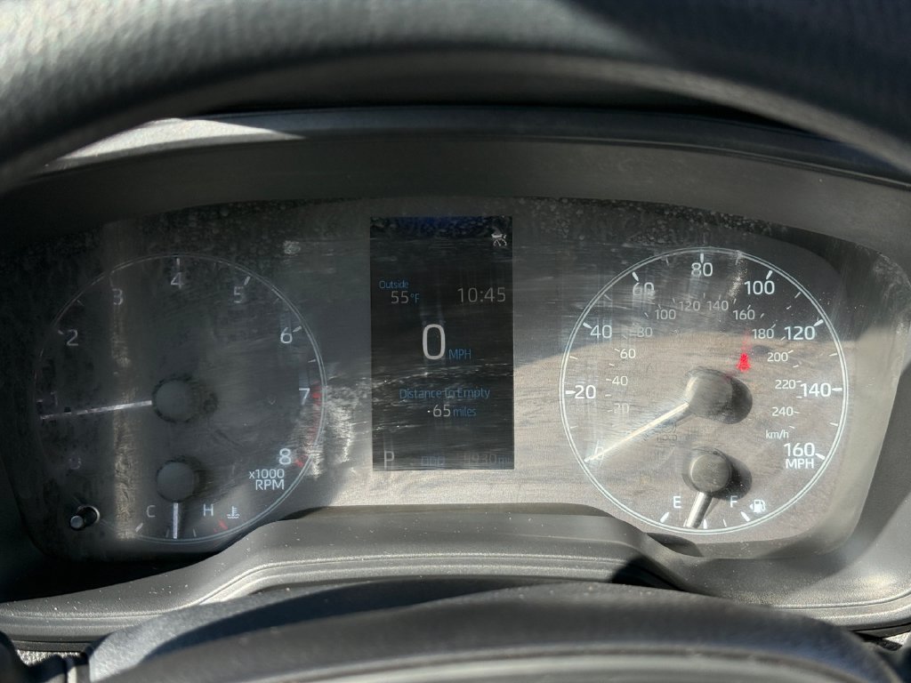 Used 2025 Toyota Corolla LE w/ LE Premium Package FWD image 31