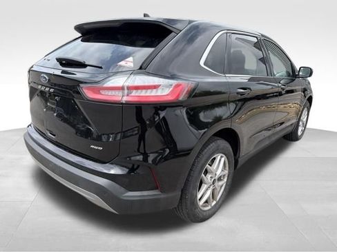 Used 2023 Ford Edge SEL AWD/4WD image 3