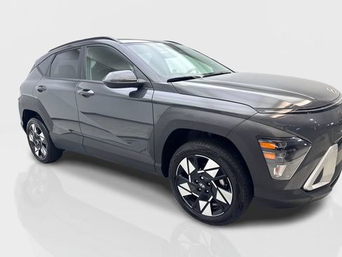 Used 2024 Hyundai Kona SEL AWD/4WD image 12