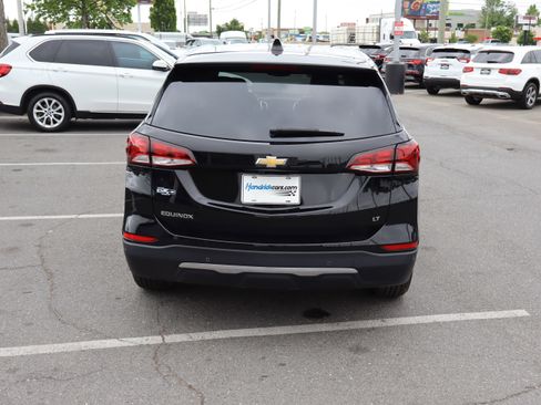 Used 2024 Chevrolet Equinox LT w/ LPO, Floor Liner Package FWD image 9
