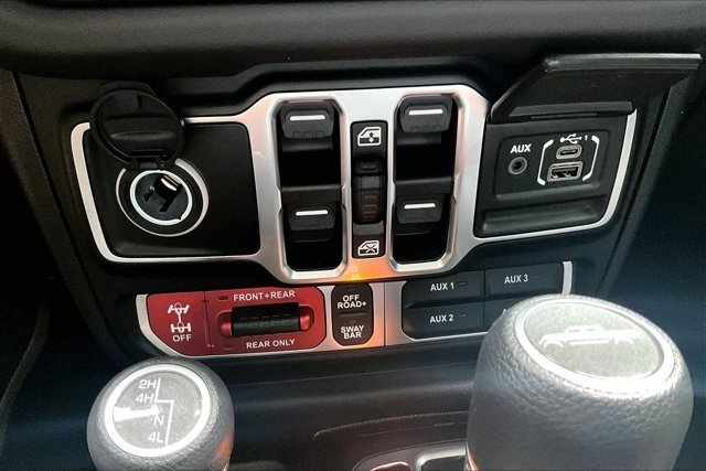 Used 2026 Jeep Gladiator Rubicon w/ Safety Group AWD/4WD image 16
