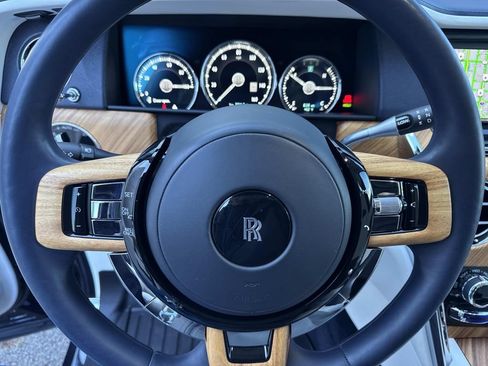 Used 2021 Rolls-Royce Cullinan AWD/4WD image 27
