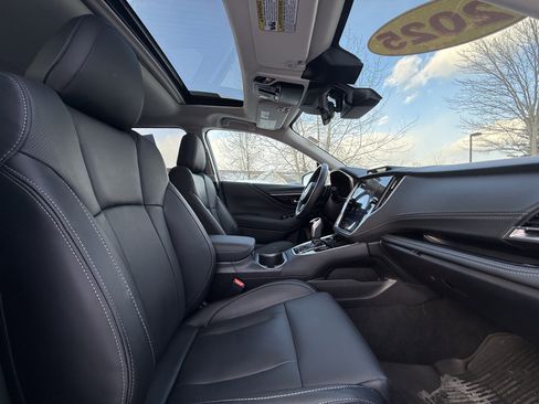 Used 2025 Subaru Outback Touring image 35