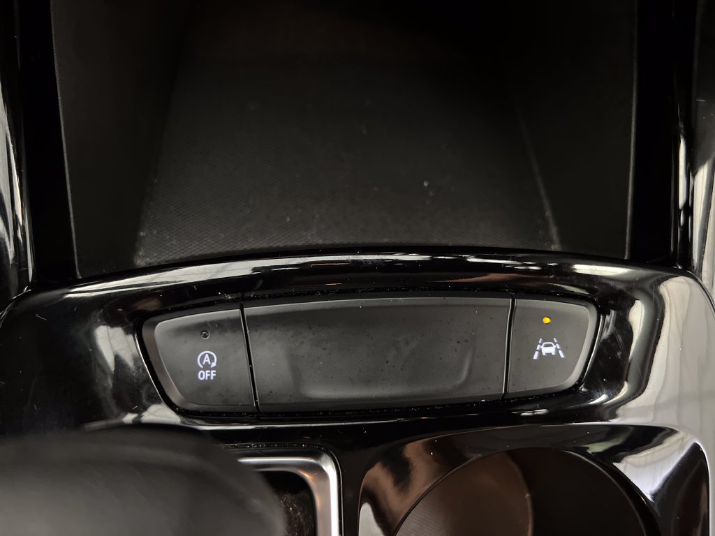 Used 2025 Chevrolet Trax LT FWD image 52