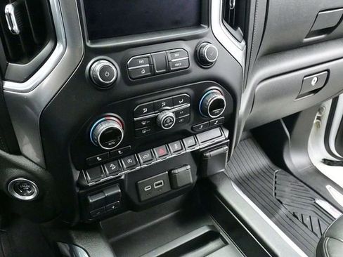 Used 2020 Chevrolet Silverado 1500 RST image 10