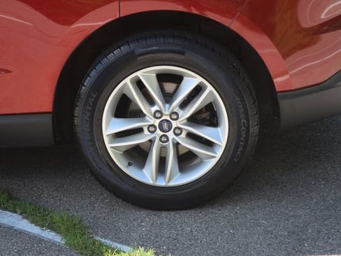 Used 2017 Ford Edge SEL w/ Equipment Group 201A AWD/4WD image 26