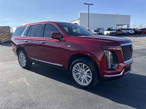 Used 2025 Cadillac Escalade Premium Luxury w/ Touring Package image 6