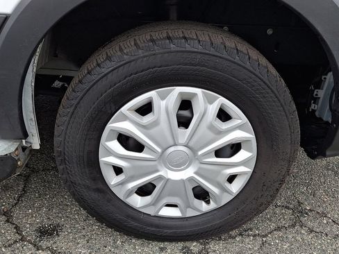 Used 2025 Ford Transit 250 Low Roof w/ Exterior Upgrade Package RWD image 8