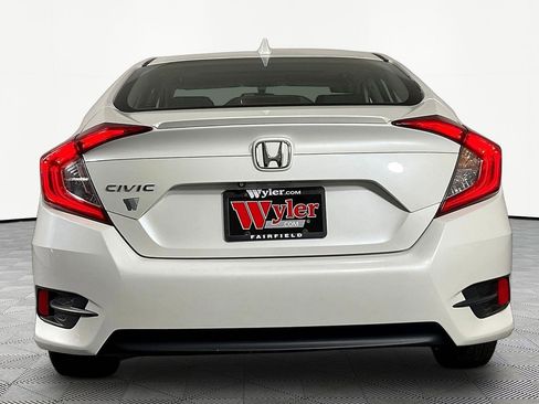 Used 2017 Honda Civic EX-T image 5