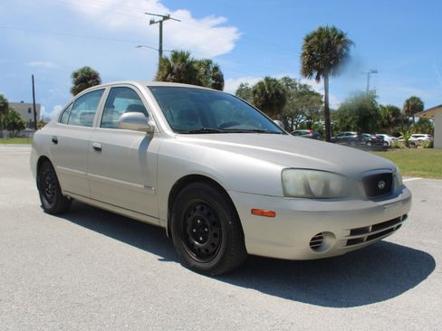 Used 2002 Hyundai Elantra GLS FWD image 12