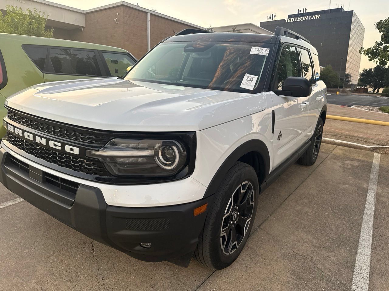 Used 2025 Ford Bronco Sport Outer Banks AWD/4WD image 1
