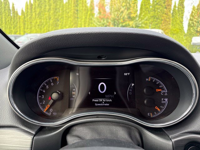 Used 2020 Jeep Grand Cherokee Limited AWD/4WD image 24