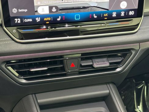 New 2026 Volkswagen Tiguan SE AWD/4WD image 19