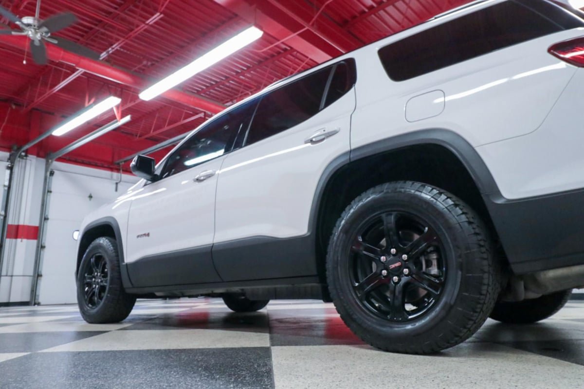 Used 2023 GMC Acadia AT4 w/ Technology Package AWD/4WD image 43