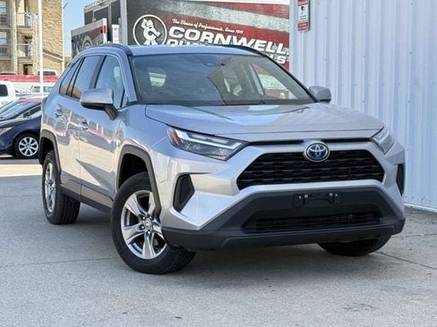 Used 2023 Toyota RAV4 XLE image 2