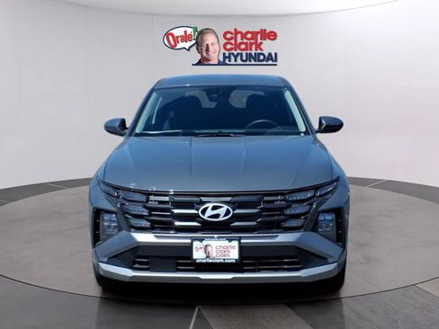 New 2026 Hyundai Tucson SE FWD image 8