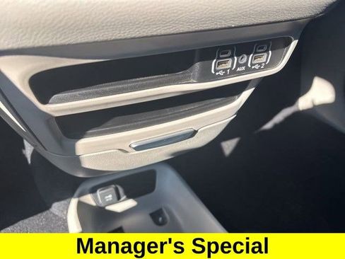 Used 2023 Chrysler Voyager LX FWD image 23