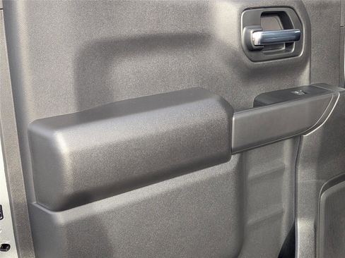 New 2026 Chevrolet Silverado 1500 Custom Trail Boss w/ LPO, Dark Essentials Package image 26