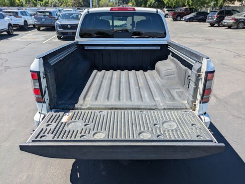 Used 2024 Nissan Frontier SV w/ SV Convenience Package AWD/4WD image 30