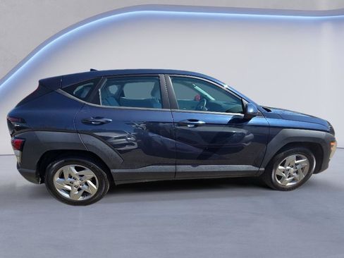 Used 2024 Hyundai Kona SE FWD image 6
