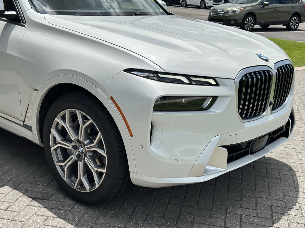Used 2024 BMW X7 xDrive40i AWD/4WD image 10