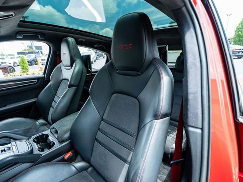 Used 2021 Porsche Cayenne GTS AWD/4WD image 34
